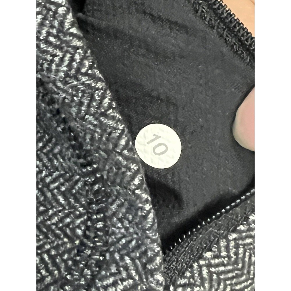 LULULEMON BASE RUNNER 1/2 HALF ZIP PULLOVER 10 COCO PIQUE BLACK JACKET Ret. $98 - Picture 4 of 7